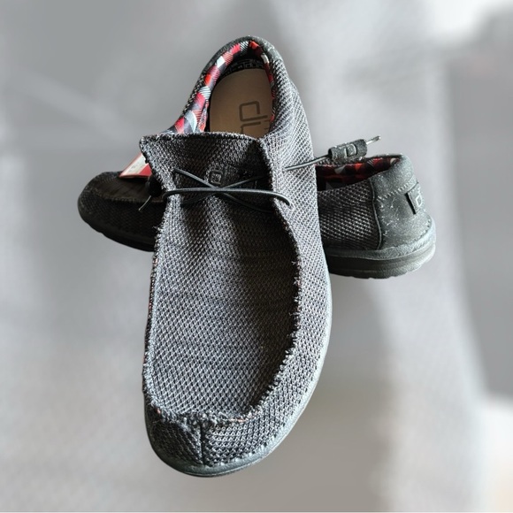 Hey Dude Wally Sox Jet Black Black Loafers Slip-Ons Casual Comfort NWT - Picture 13 of 16